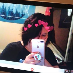 Meet your Posher, Courtney